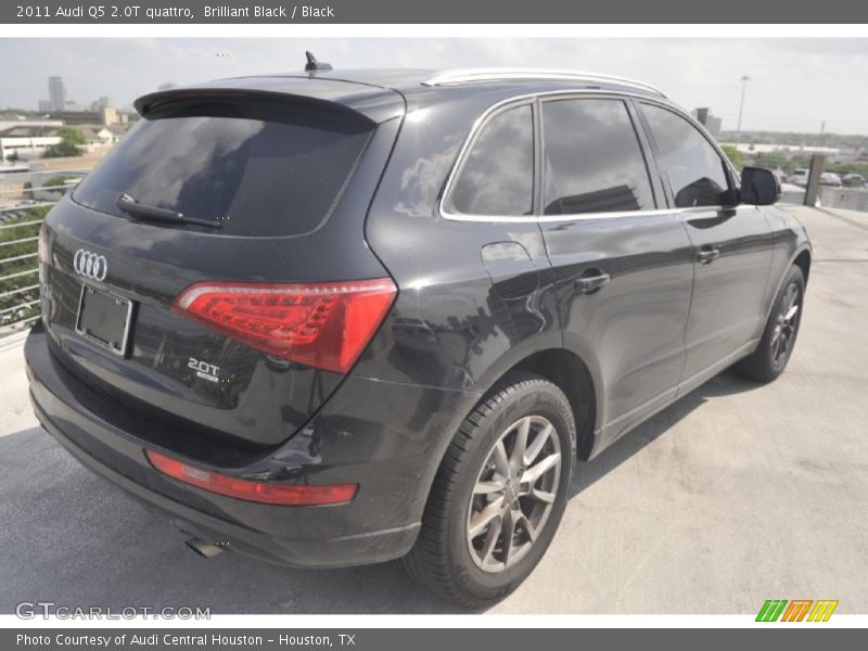 Brilliant Black / Black 2011 Audi Q5 2.0T quattro
