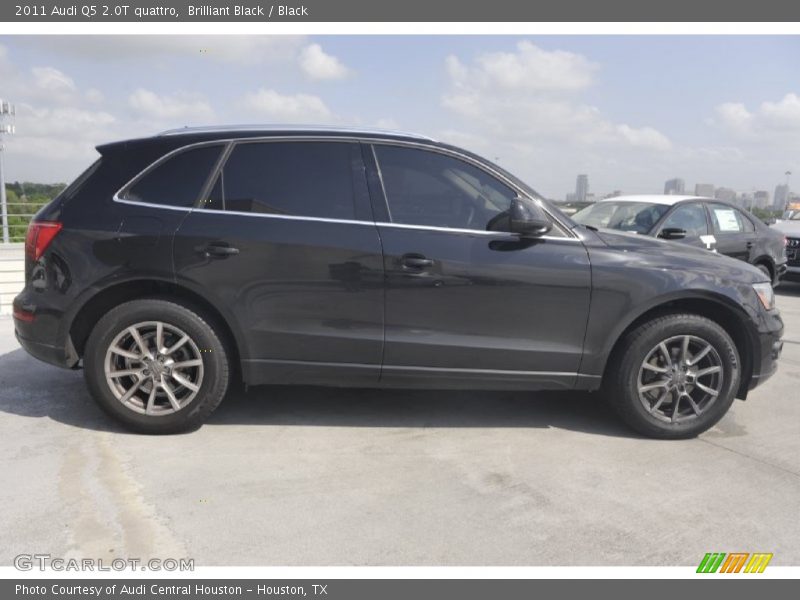 Brilliant Black / Black 2011 Audi Q5 2.0T quattro