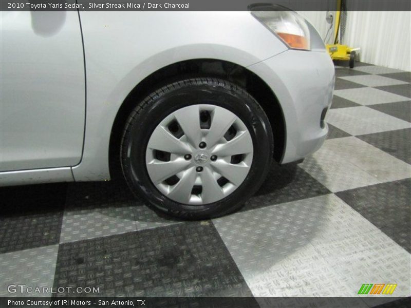 Silver Streak Mica / Dark Charcoal 2010 Toyota Yaris Sedan