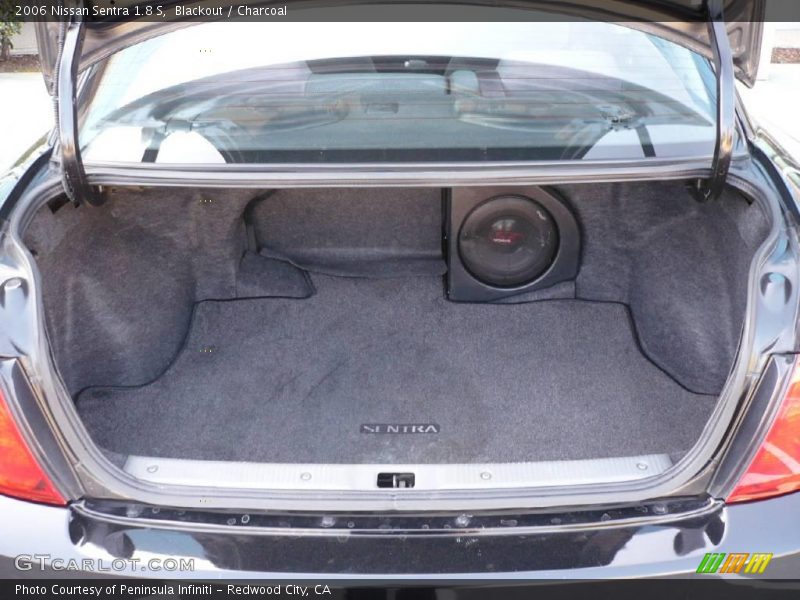 Blackout / Charcoal 2006 Nissan Sentra 1.8 S