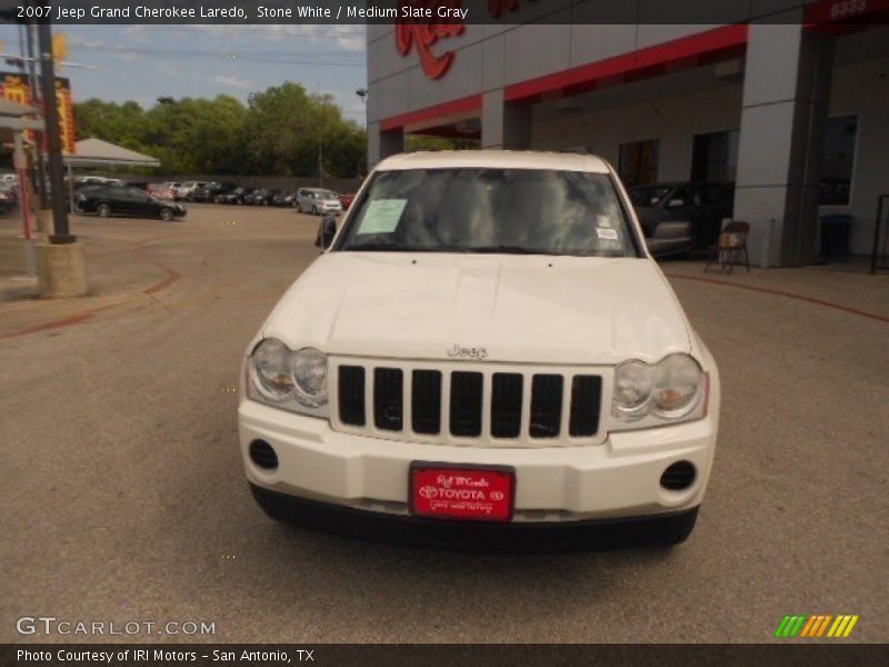 Stone White / Medium Slate Gray 2007 Jeep Grand Cherokee Laredo