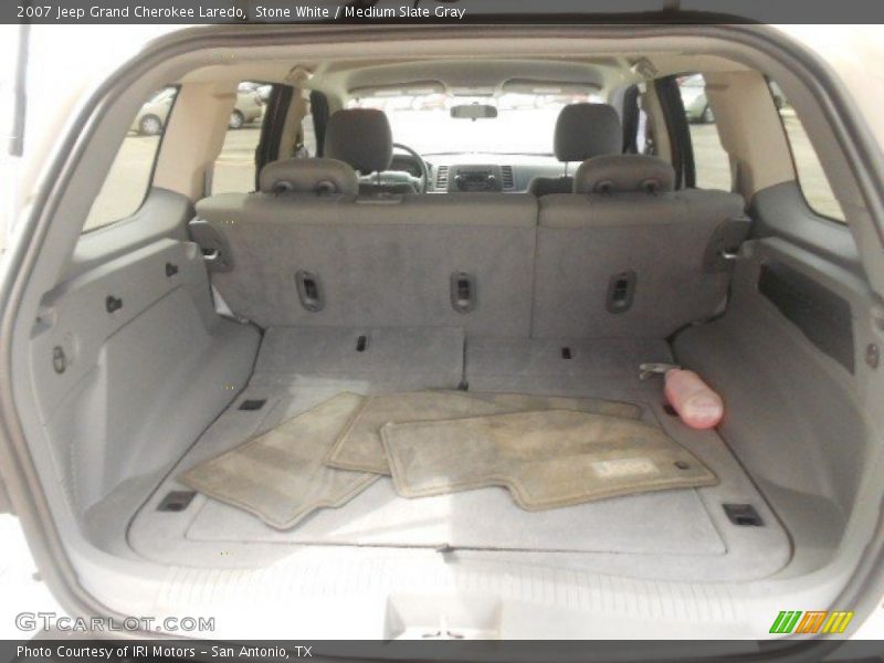 Stone White / Medium Slate Gray 2007 Jeep Grand Cherokee Laredo