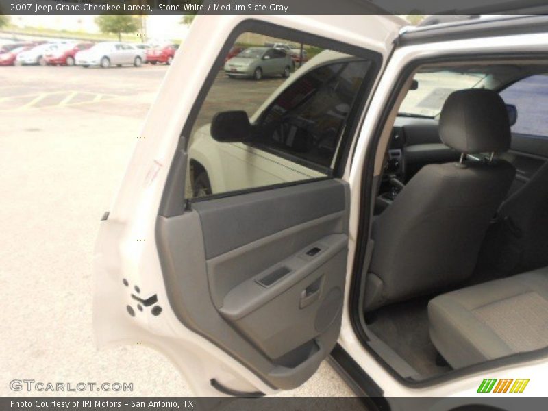 Stone White / Medium Slate Gray 2007 Jeep Grand Cherokee Laredo