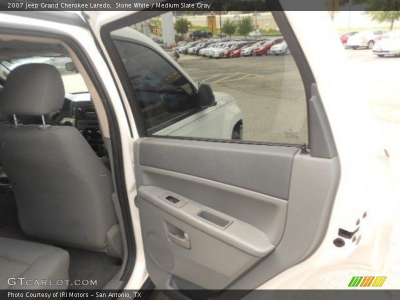 Stone White / Medium Slate Gray 2007 Jeep Grand Cherokee Laredo