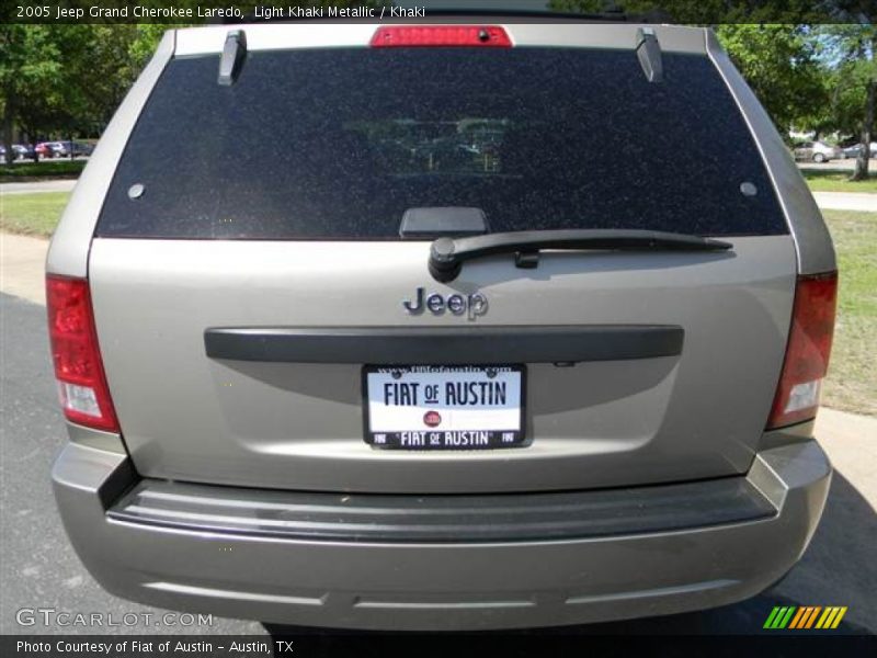Light Khaki Metallic / Khaki 2005 Jeep Grand Cherokee Laredo