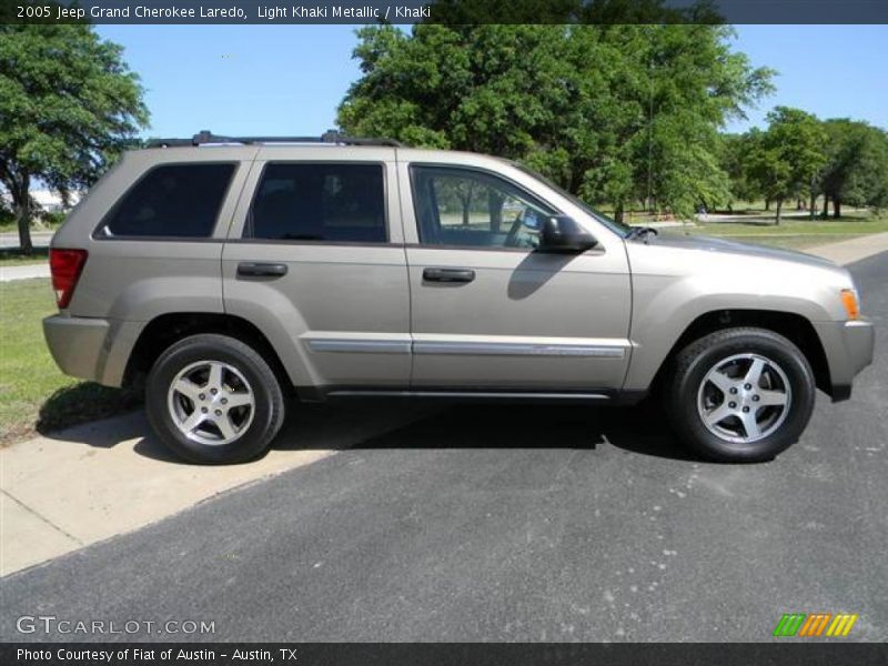 Light Khaki Metallic / Khaki 2005 Jeep Grand Cherokee Laredo