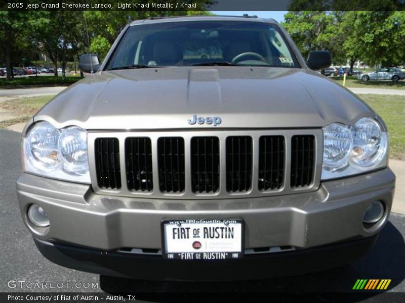 Light Khaki Metallic / Khaki 2005 Jeep Grand Cherokee Laredo