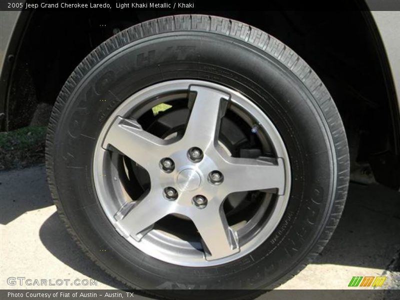 Light Khaki Metallic / Khaki 2005 Jeep Grand Cherokee Laredo