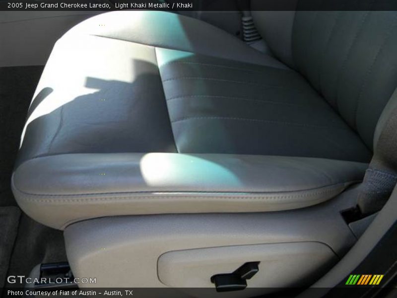 Light Khaki Metallic / Khaki 2005 Jeep Grand Cherokee Laredo