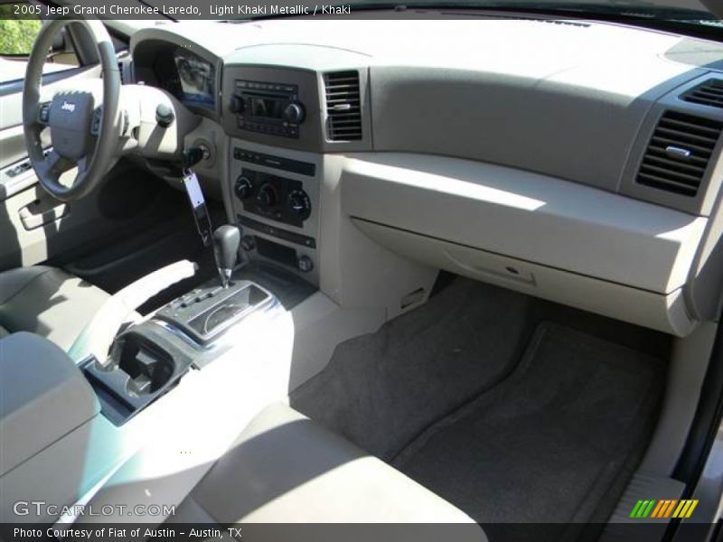 Light Khaki Metallic / Khaki 2005 Jeep Grand Cherokee Laredo