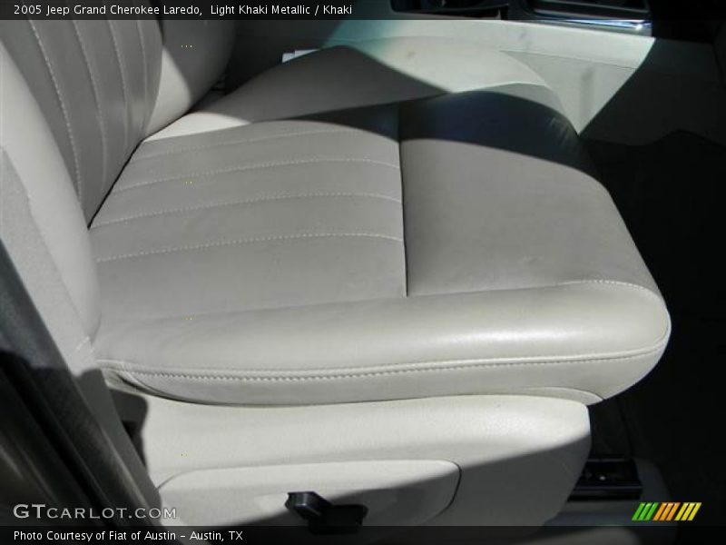 Light Khaki Metallic / Khaki 2005 Jeep Grand Cherokee Laredo