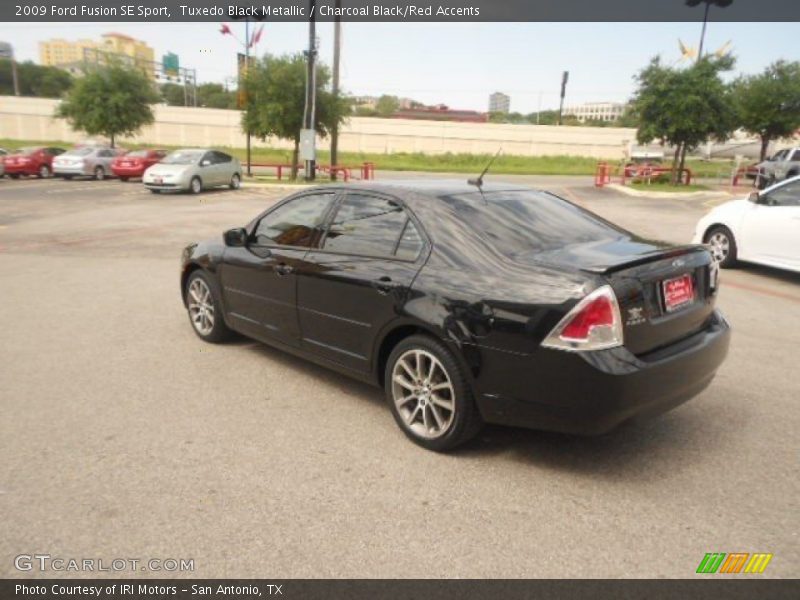 Tuxedo Black Metallic / Charcoal Black/Red Accents 2009 Ford Fusion SE Sport