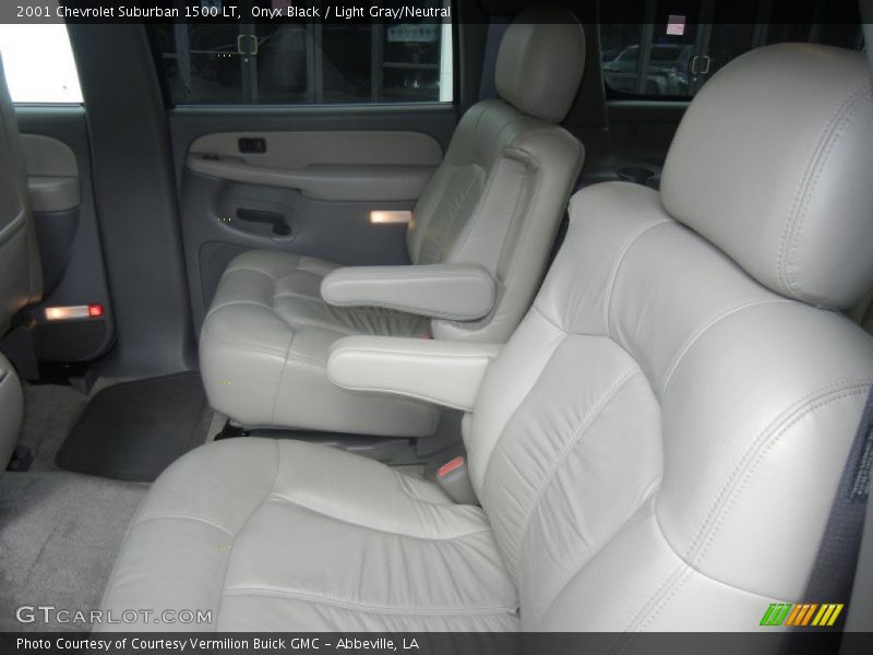 Onyx Black / Light Gray/Neutral 2001 Chevrolet Suburban 1500 LT