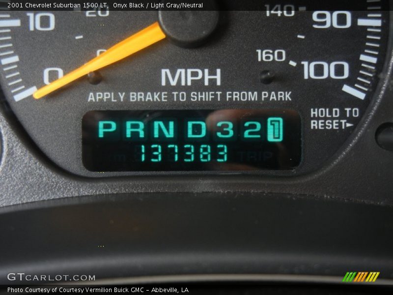 Onyx Black / Light Gray/Neutral 2001 Chevrolet Suburban 1500 LT