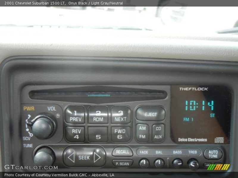 Onyx Black / Light Gray/Neutral 2001 Chevrolet Suburban 1500 LT