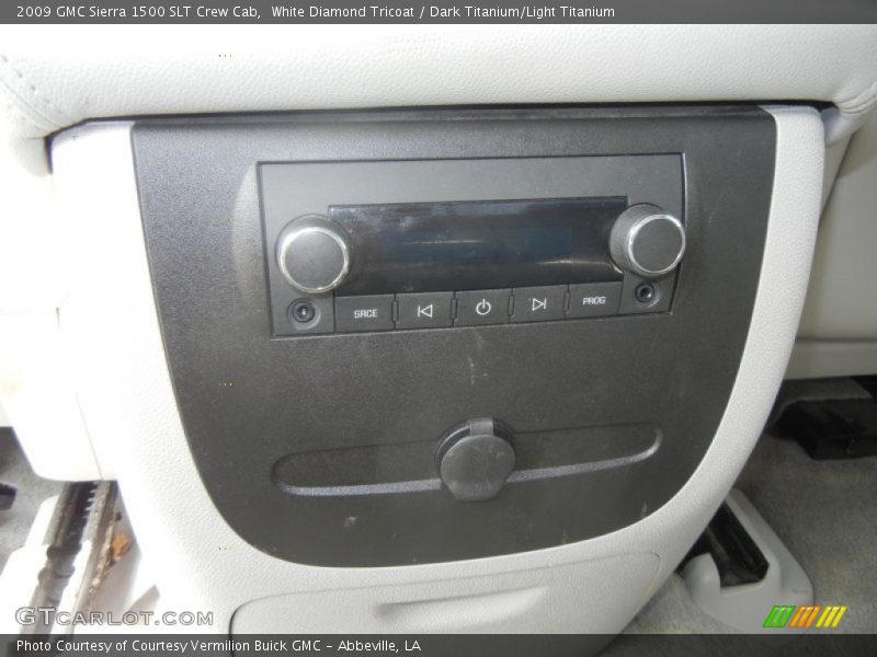 White Diamond Tricoat / Dark Titanium/Light Titanium 2009 GMC Sierra 1500 SLT Crew Cab