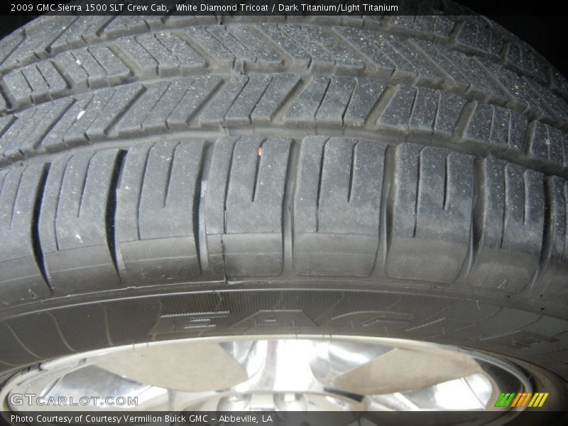 White Diamond Tricoat / Dark Titanium/Light Titanium 2009 GMC Sierra 1500 SLT Crew Cab