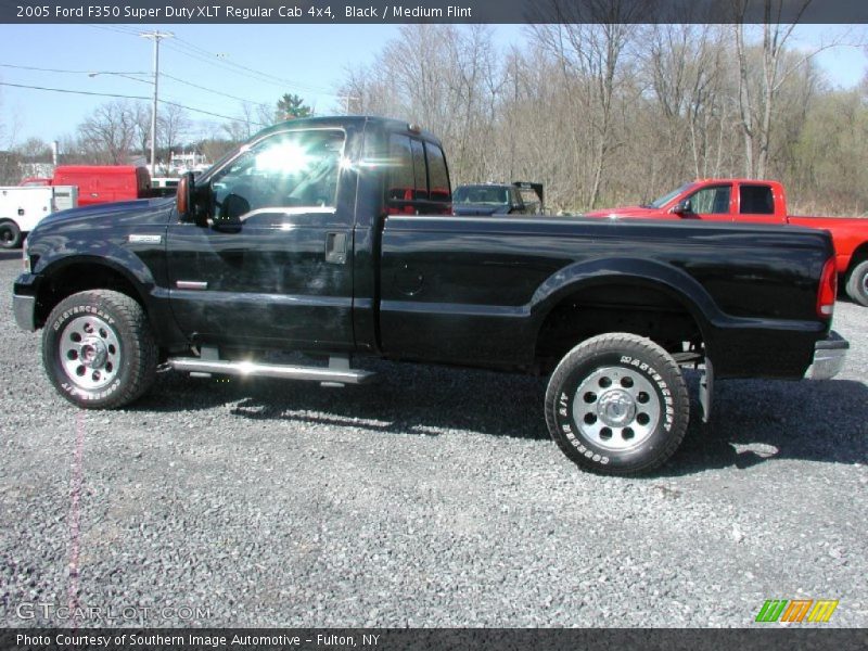 Black / Medium Flint 2005 Ford F350 Super Duty XLT Regular Cab 4x4