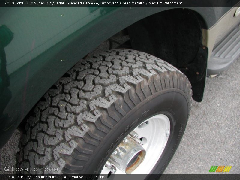 Woodland Green Metallic / Medium Parchment 2000 Ford F250 Super Duty Lariat Extended Cab 4x4
