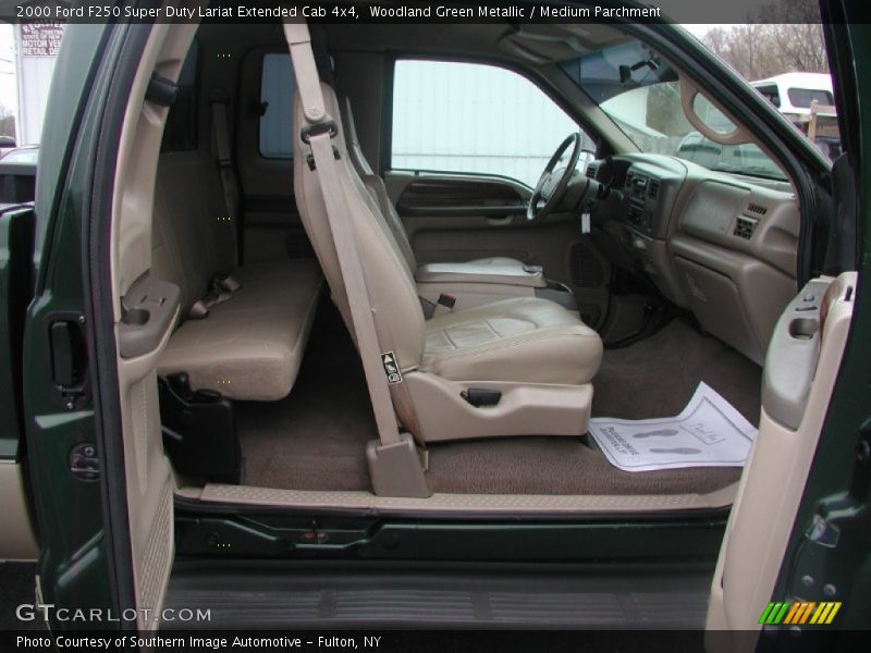 Woodland Green Metallic / Medium Parchment 2000 Ford F250 Super Duty Lariat Extended Cab 4x4