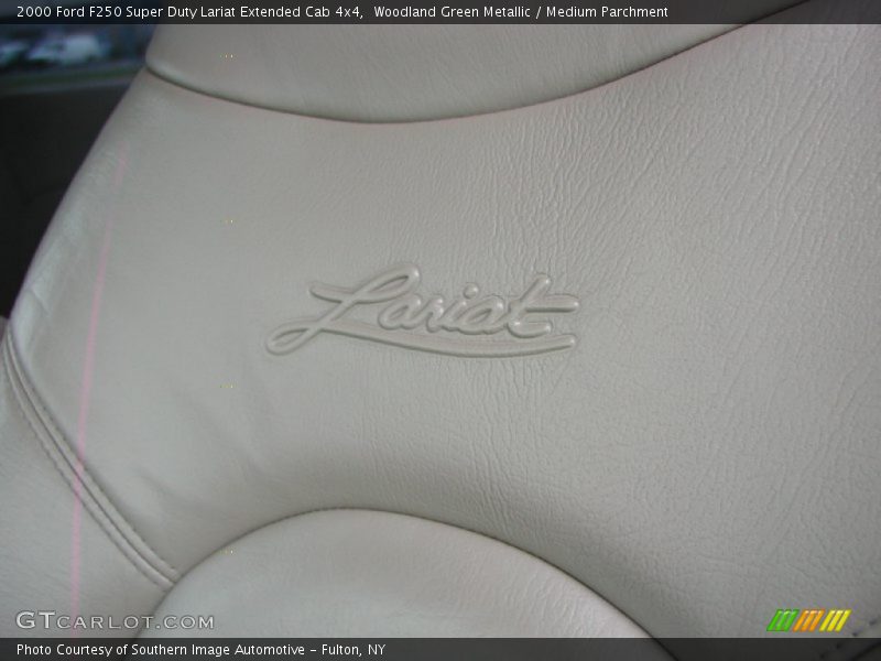Woodland Green Metallic / Medium Parchment 2000 Ford F250 Super Duty Lariat Extended Cab 4x4