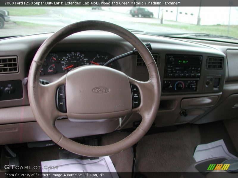 Woodland Green Metallic / Medium Parchment 2000 Ford F250 Super Duty Lariat Extended Cab 4x4