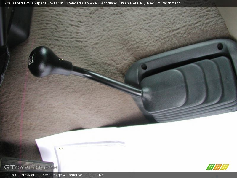Woodland Green Metallic / Medium Parchment 2000 Ford F250 Super Duty Lariat Extended Cab 4x4