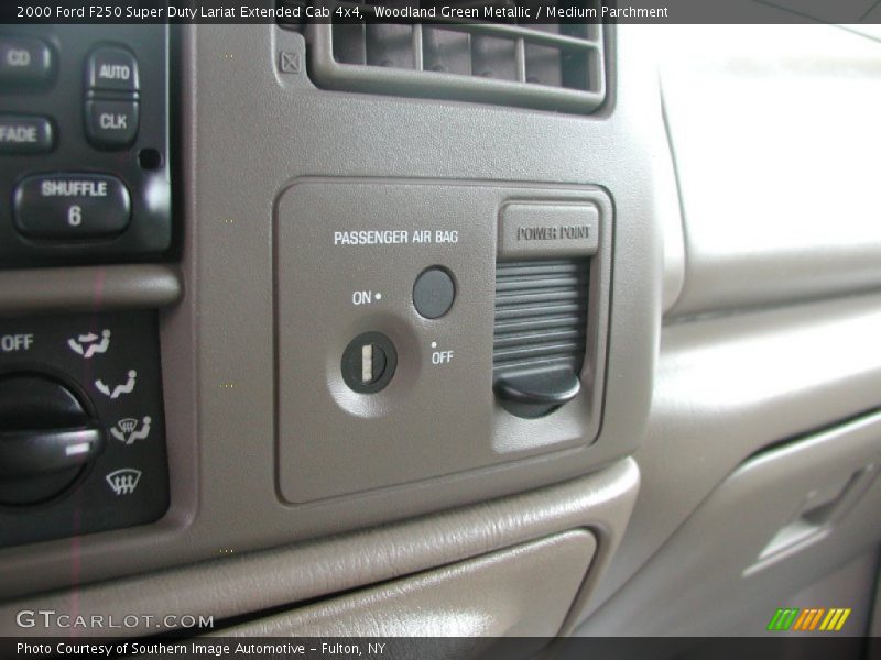 Woodland Green Metallic / Medium Parchment 2000 Ford F250 Super Duty Lariat Extended Cab 4x4