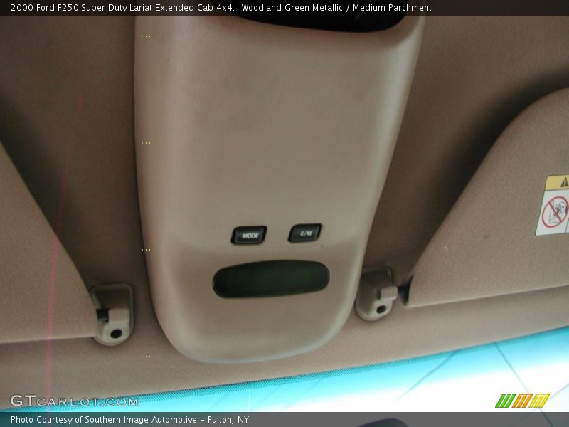 Woodland Green Metallic / Medium Parchment 2000 Ford F250 Super Duty Lariat Extended Cab 4x4