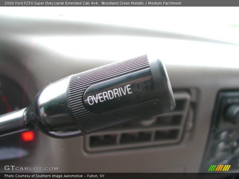 Woodland Green Metallic / Medium Parchment 2000 Ford F250 Super Duty Lariat Extended Cab 4x4