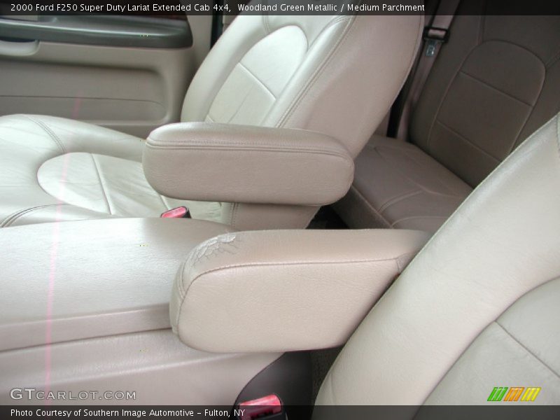 Woodland Green Metallic / Medium Parchment 2000 Ford F250 Super Duty Lariat Extended Cab 4x4