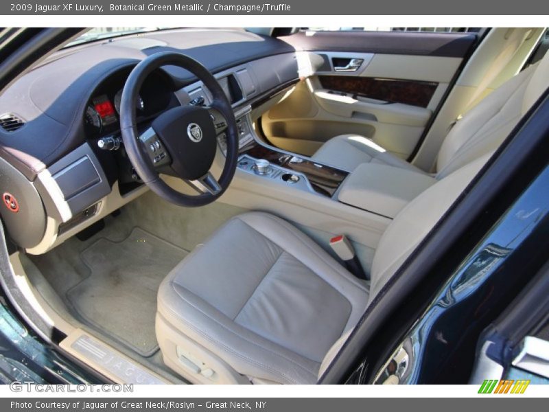  2009 XF Luxury Champagne/Truffle Interior
