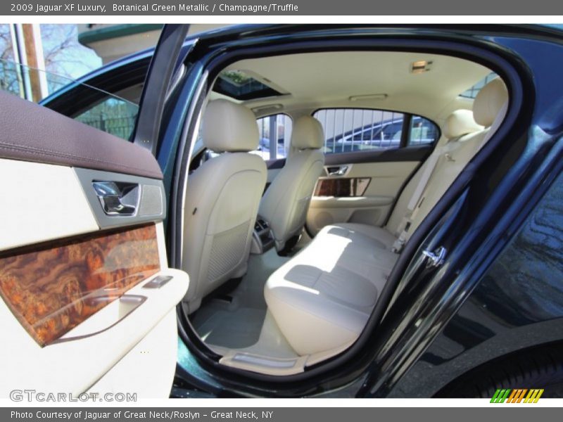 Botanical Green Metallic / Champagne/Truffle 2009 Jaguar XF Luxury