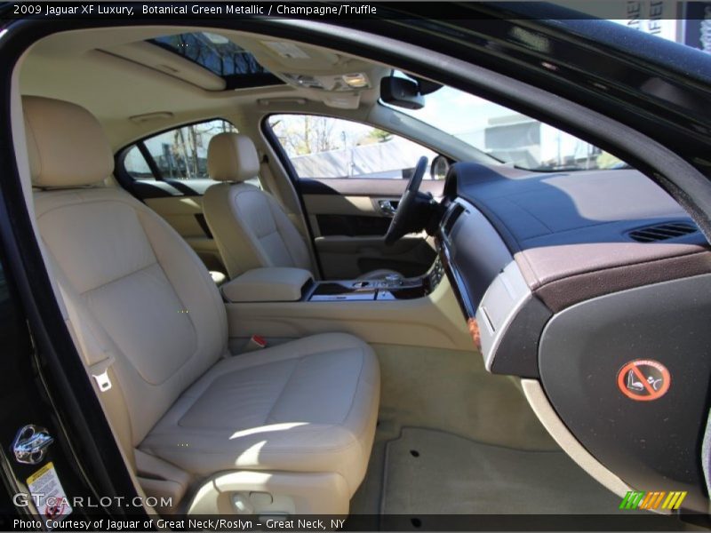  2009 XF Luxury Champagne/Truffle Interior