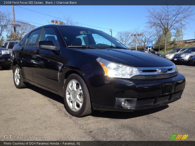Black / Charcoal Black 2008 Ford Focus SES Sedan