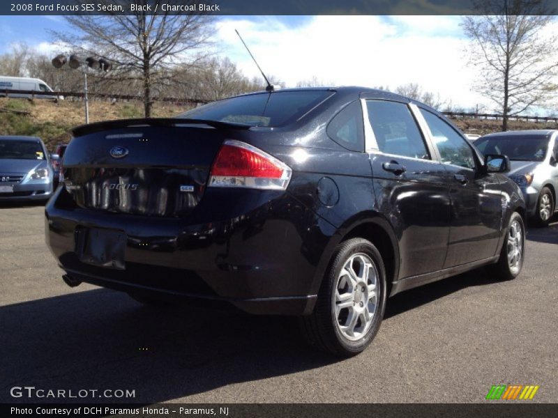 Black / Charcoal Black 2008 Ford Focus SES Sedan