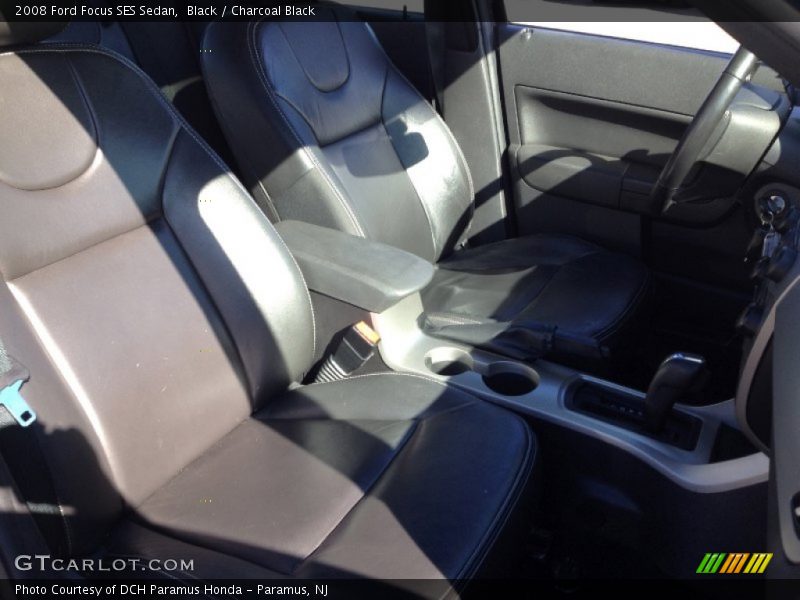 Black / Charcoal Black 2008 Ford Focus SES Sedan