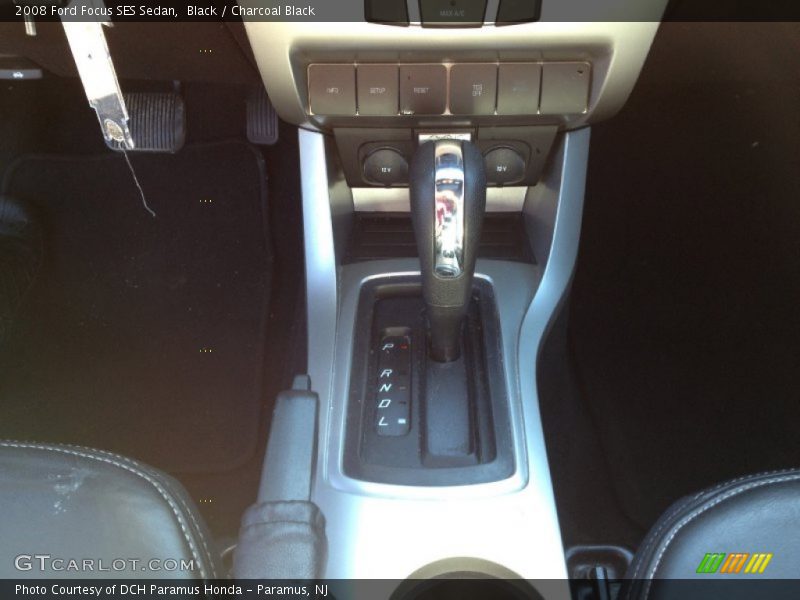 Black / Charcoal Black 2008 Ford Focus SES Sedan