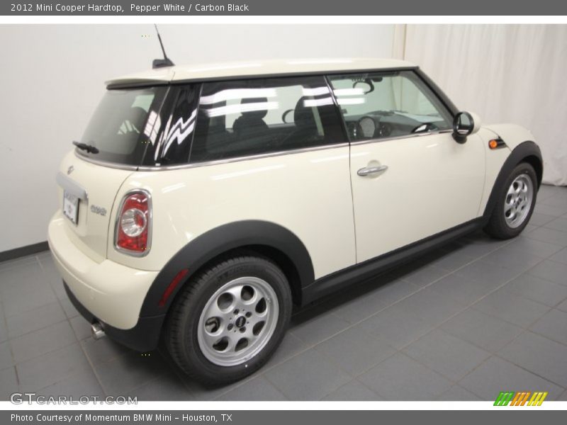Pepper White / Carbon Black 2012 Mini Cooper Hardtop