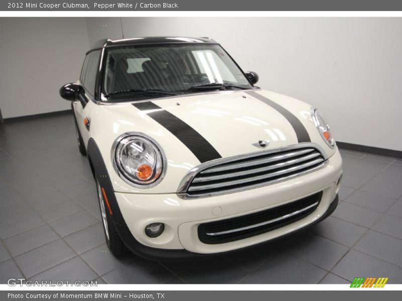 Pepper White / Carbon Black 2012 Mini Cooper Clubman
