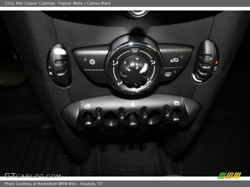 Pepper White / Carbon Black 2012 Mini Cooper Clubman