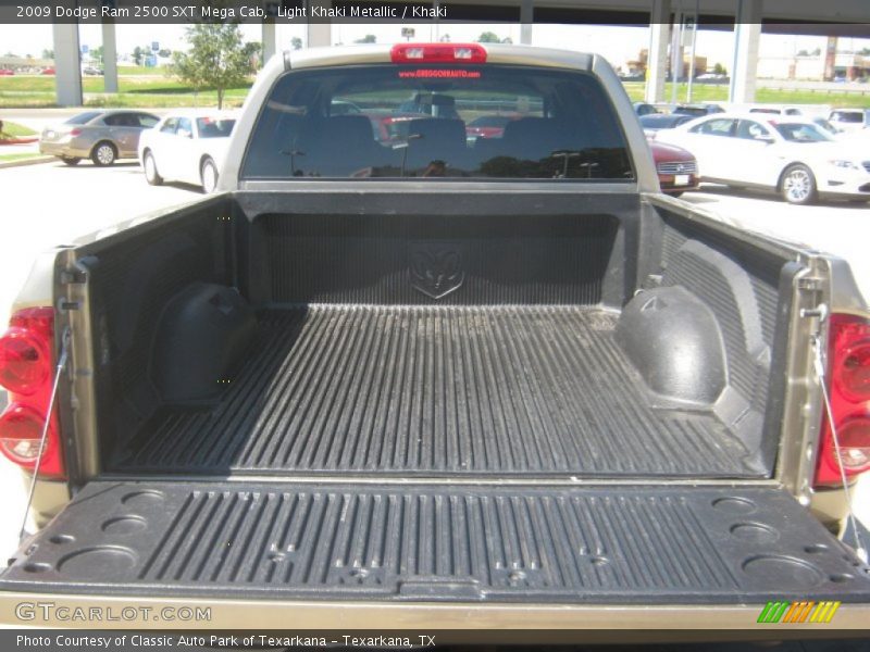 Light Khaki Metallic / Khaki 2009 Dodge Ram 2500 SXT Mega Cab