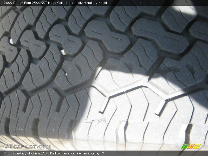 Light Khaki Metallic / Khaki 2009 Dodge Ram 2500 SXT Mega Cab