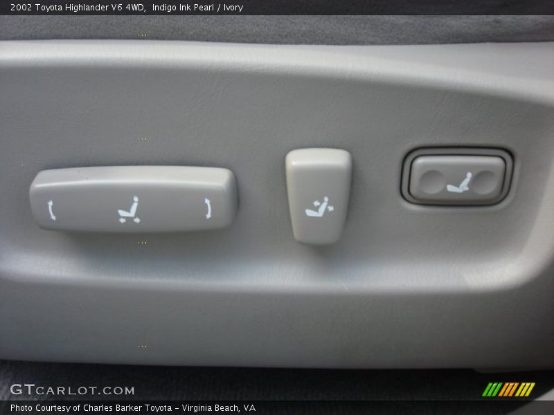 Indigo Ink Pearl / Ivory 2002 Toyota Highlander V6 4WD