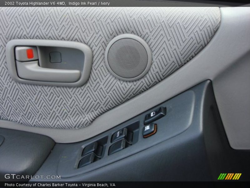Indigo Ink Pearl / Ivory 2002 Toyota Highlander V6 4WD