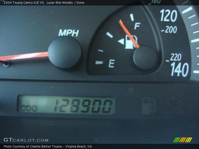 Lunar Mist Metallic / Stone 2004 Toyota Camry XLE V6