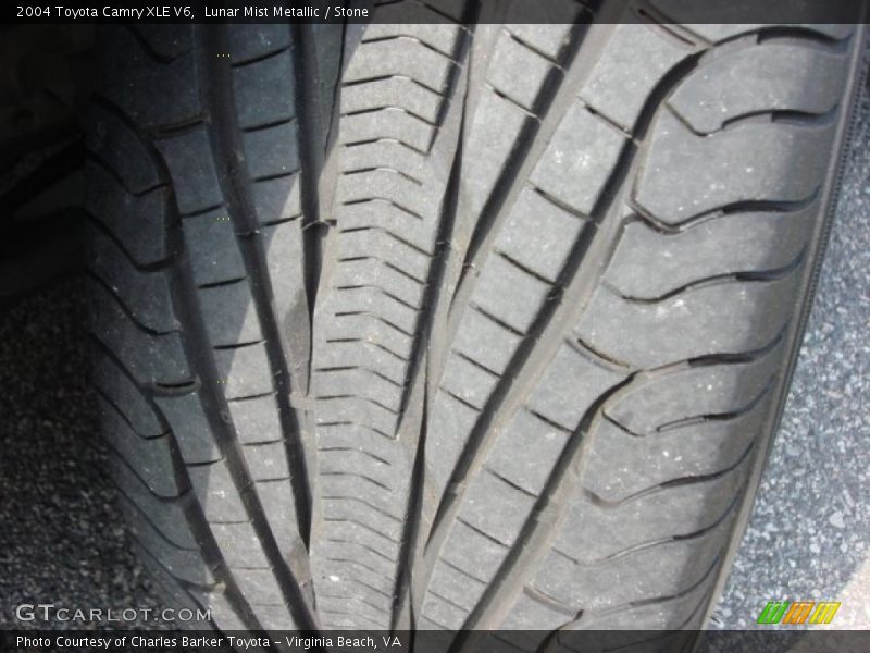 Lunar Mist Metallic / Stone 2004 Toyota Camry XLE V6