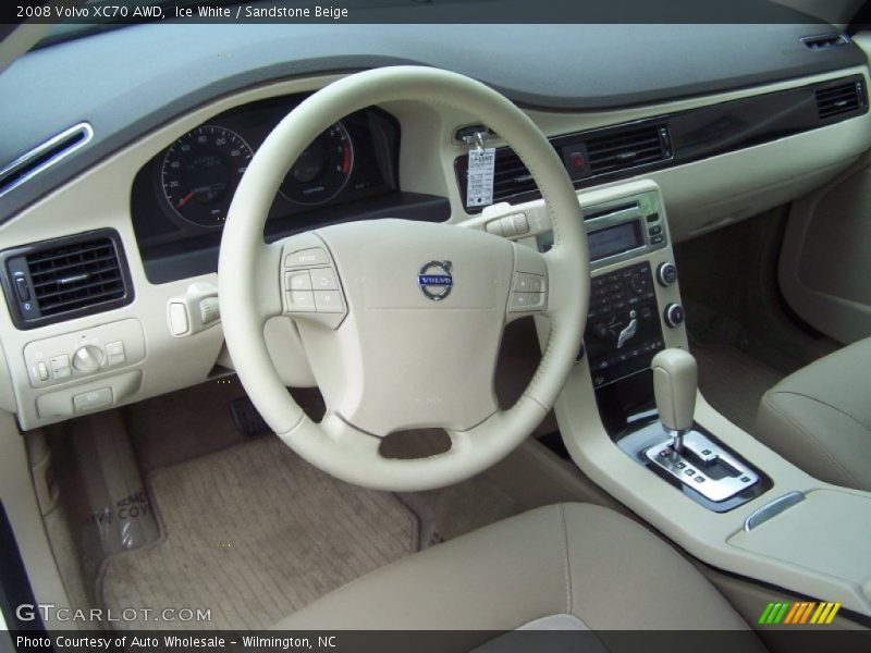 Ice White / Sandstone Beige 2008 Volvo XC70 AWD
