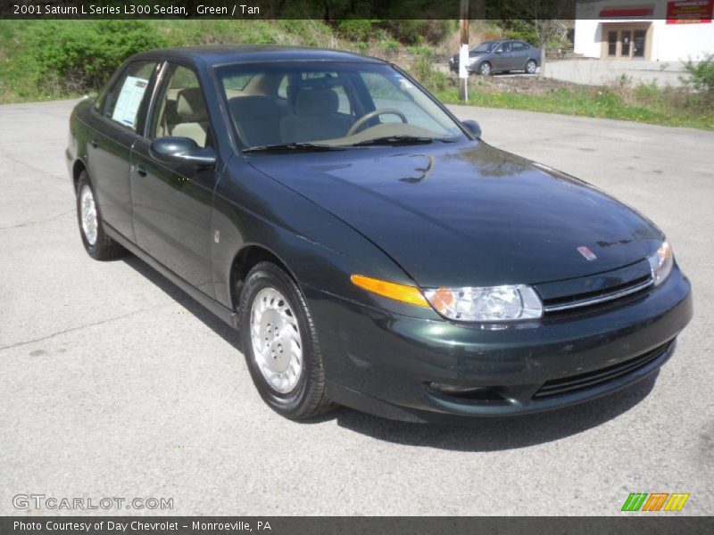 Green / Tan 2001 Saturn L Series L300 Sedan