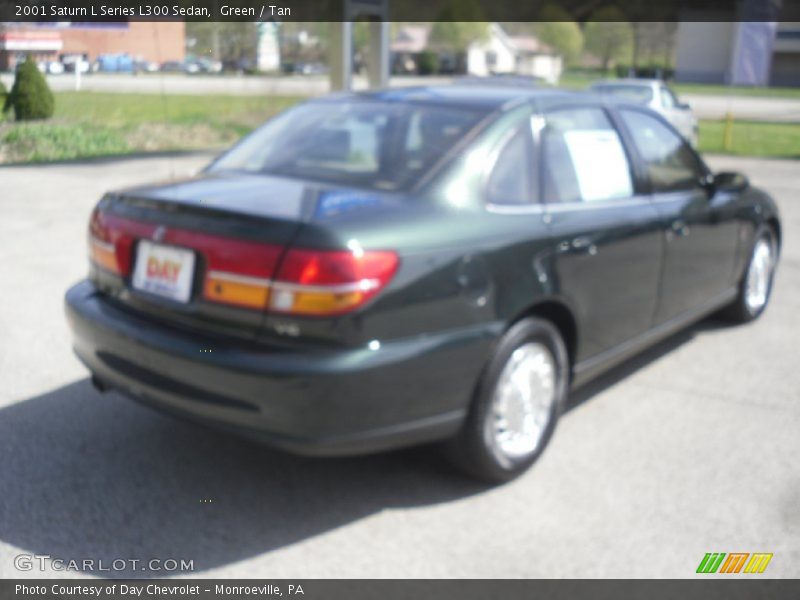 Green / Tan 2001 Saturn L Series L300 Sedan
